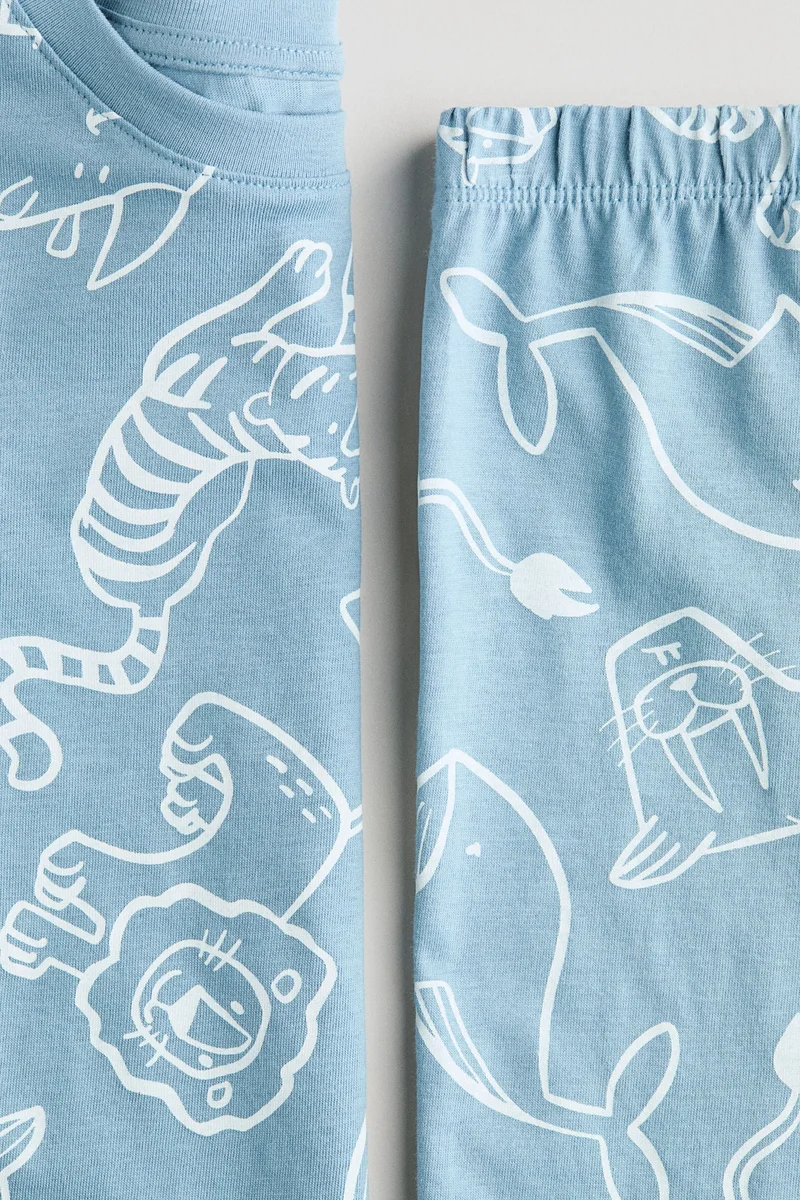 اتش اند ام بيجاما من الجيرسيه مزينة بنقوش